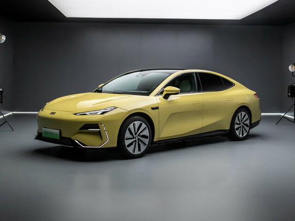 ����������� ���� �� Geely Galaxy E8 (����� ������� �8) � �������