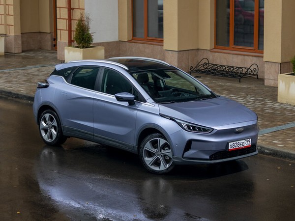 ����������� ���� �� Geely Geometry C (����� �������� �) � �������