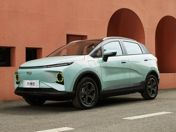 ����������� ���� �� Geely Geometry E (����� �������� �) � �������