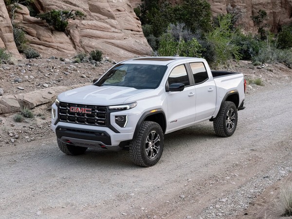 ����������� ���� �� GMC Canyon (��� ������) � �������