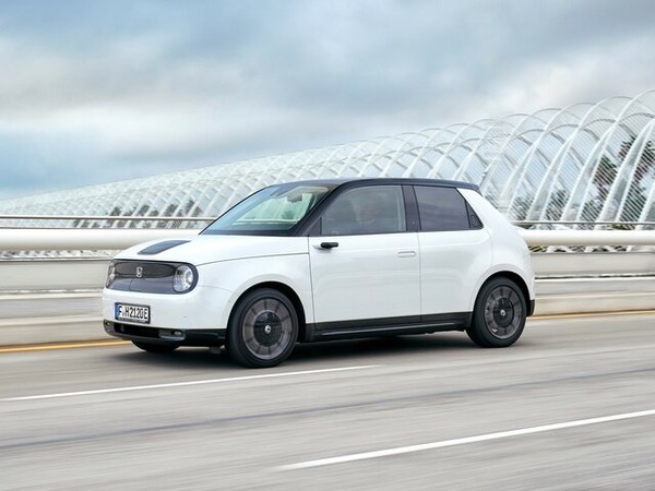 ����������� ���� �� Honda e (����� �) � �������