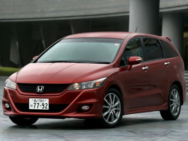 ����������� ���� �� Honda Stream (����� �����) � �������