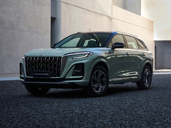 ����������� ���� �� Hongqi HS3 (����� ��3) � �������