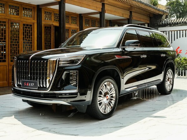 ����������� ���� �� Hongqi LS7 (����� ��7) � �������