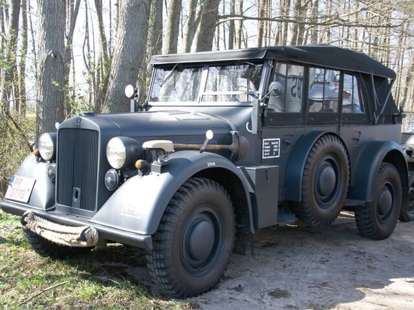 ����������� ���� �� Horch 901 (����� 901) � �������