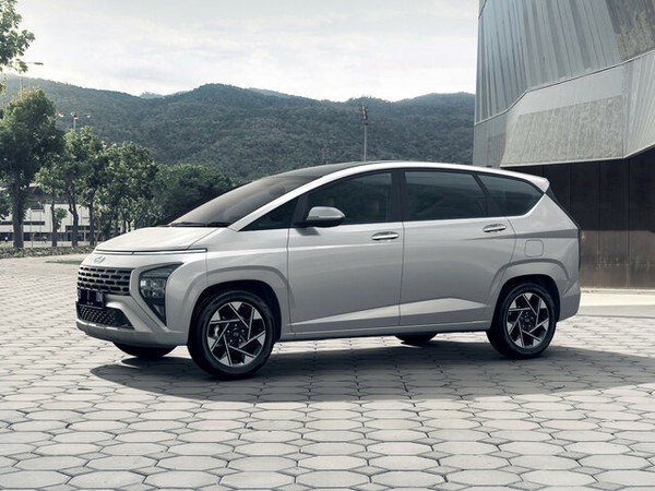 ����������� ���� �� Hyundai Stargazer (������ ���������) � �������