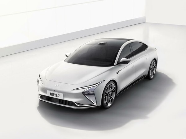 ����������� ���� �� IM Motors (Zhiji) L7 (�� ������ (������) �7) � �������