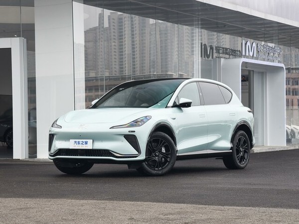 ����������� ���� �� IM Motors (Zhiji) LS7 (�� ������ (������) ��7) � �������