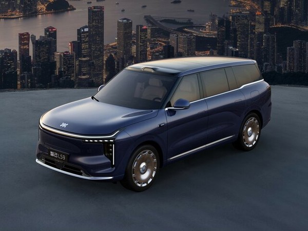 ����������� ���� �� IM Motors (Zhiji) LS9 (�� ������ (������) ��9) � �������