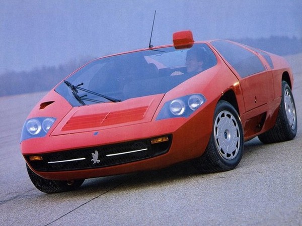 ����������� ���� �� Isdera Imperator 108i (������ ��������� 108�) � �������