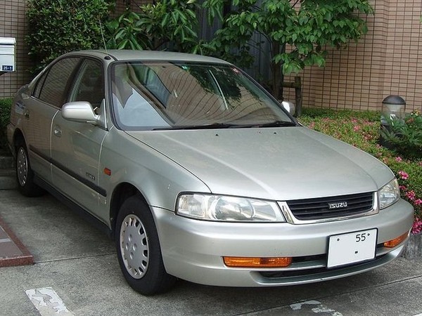 ����������� ���� �� Isuzu Gemini (����� ������) � �������