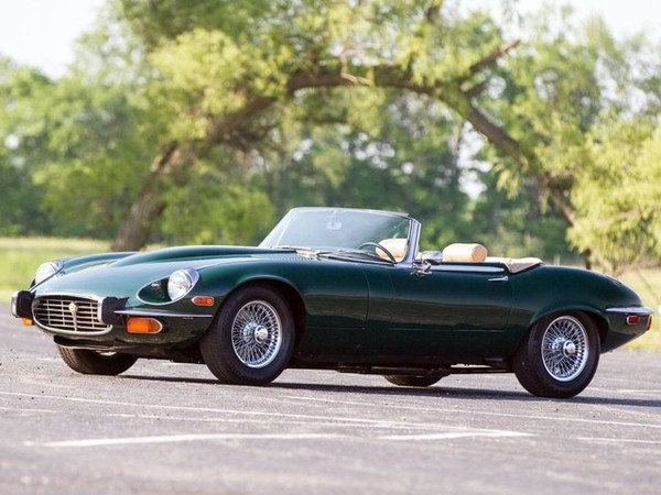 ����������� ���� �� Jaguar E-type (����� �-����) � �������