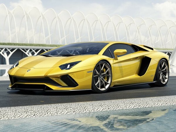 ����������� ���� �� Lamborghini Aventador (����������� ���������) � �������