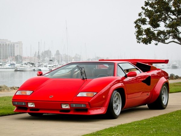 ����������� ���� �� Lamborghini Countach (����������� ��������) � �������