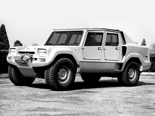 ����������� ���� �� Lamborghini LM001 (����������� ��001) � �������