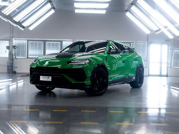 ����������� ���� �� Lamborghini Urus (����������� ����) � �������