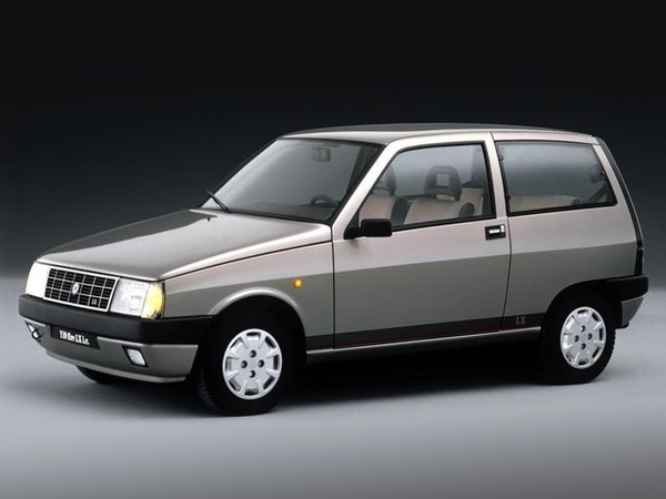 ����������� ���� �� Lancia Y10 (����� �10) � �������