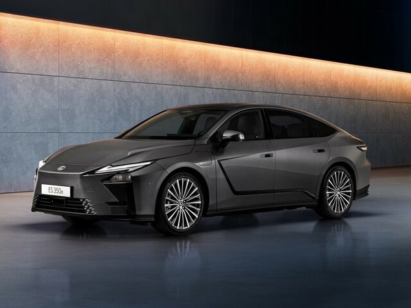 ����������� ���� �� Lexus ES (������ ��) � �������