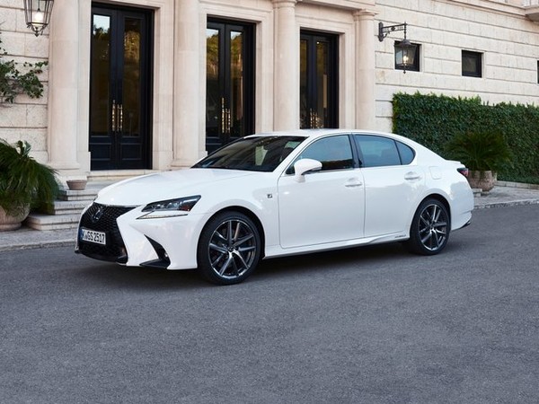 ����������� ���� �� Lexus GS (������ ��) � �������