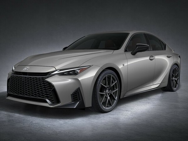 ����������� ���� �� Lexus IS (������ ��) � �������