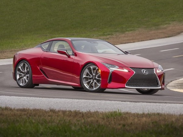 ����������� ���� �� Lexus LC (������ ��) � �������