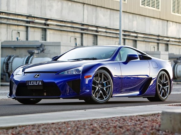 ����������� ���� �� Lexus LFA (������ ���) � �������