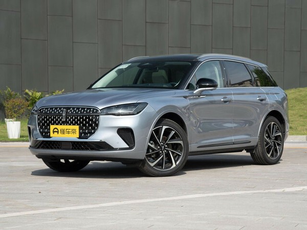 ����������� ���� �� Lincoln Corsair (�������� �������) � �������