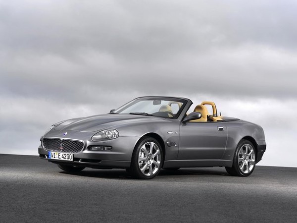 ����������� ���� �� Maserati 4200 GT (�������� 4200 ��) � �������