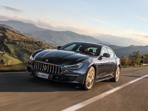 ����������� ���� �� Maserati Ghibli (�������� ������) � �������