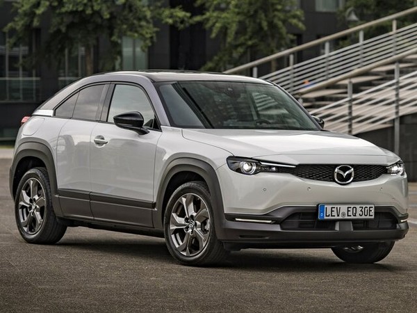 ����������� ���� �� Mazda MX-30 (����� ��-30) � �������