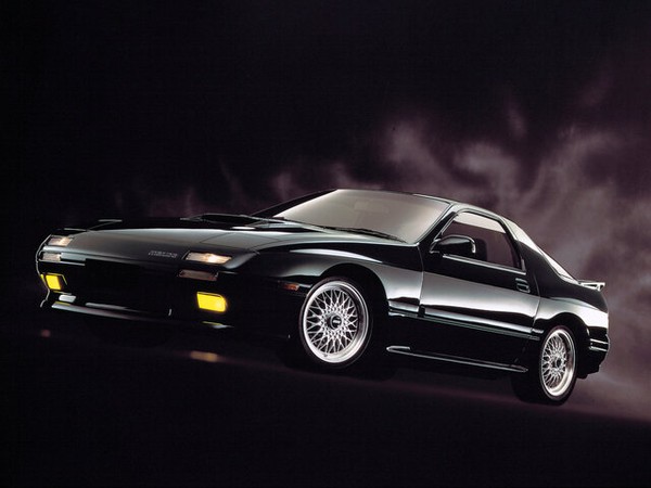 ����������� ���� �� Mazda Savanna RX-7 (����� ������� ��-7) � �������