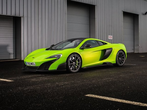 ����������� ���� �� McLaren 675LT (�������� 675��) � �������