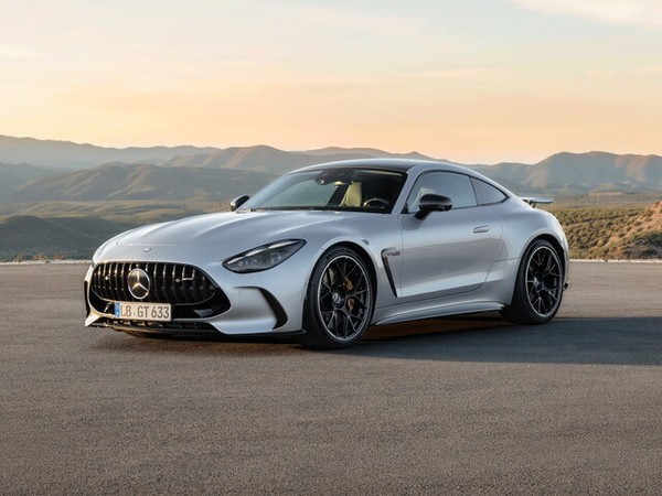 ����������� ���� �� Mercedes AMG GT (�������� ��� ��) � �������