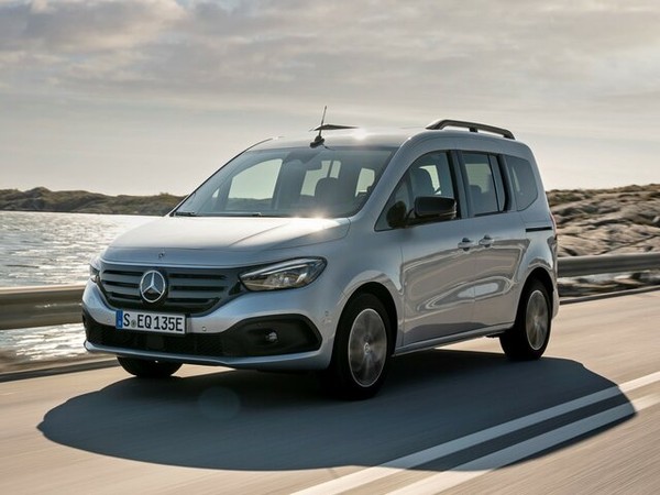 ����������� ���� �� Mercedes EQT (�������� ����) � �������