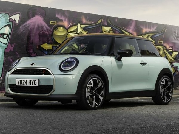 ����������� ���� �� MINI Hatch (���� �����) � �������