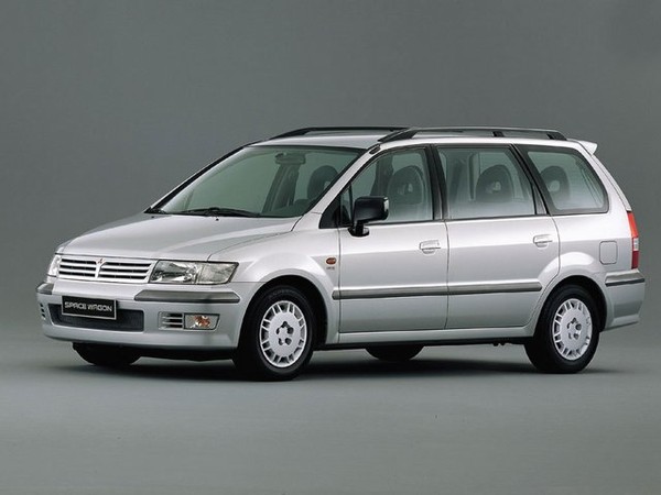 ����������� ���� �� Mitsubishi Space Wagon (�������� ����� �����) � �������