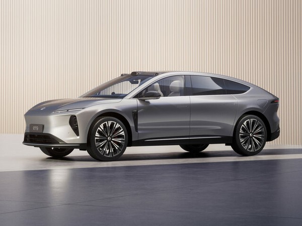 ����������� ���� �� Nio ET9 (��� ��9) � �������