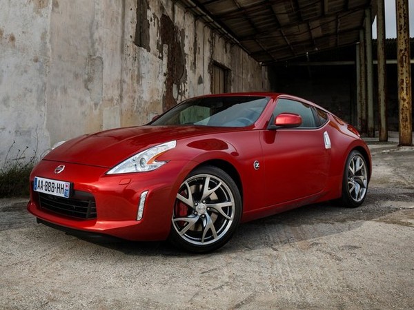 ����������� ���� �� Nissan 370Z (������ 370 �) � �������