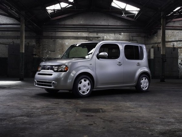 ����������� ���� �� Nissan Cube (������ ���) � �������