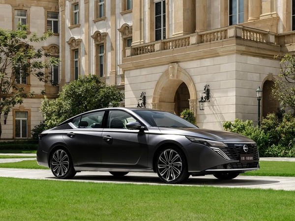 ����������� ���� �� Nissan Teana (������ �����) � �������