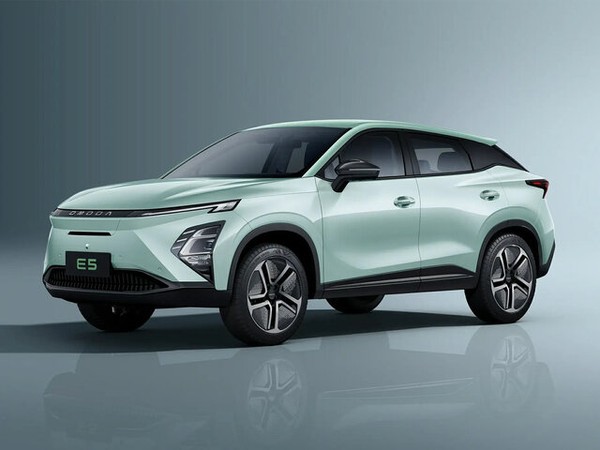 ����������� ���� �� Omoda E5 (����� �5) � �������