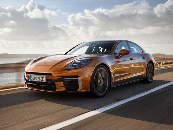 ����������� ���� �� Porsche Panamera (����� ��������) � �������