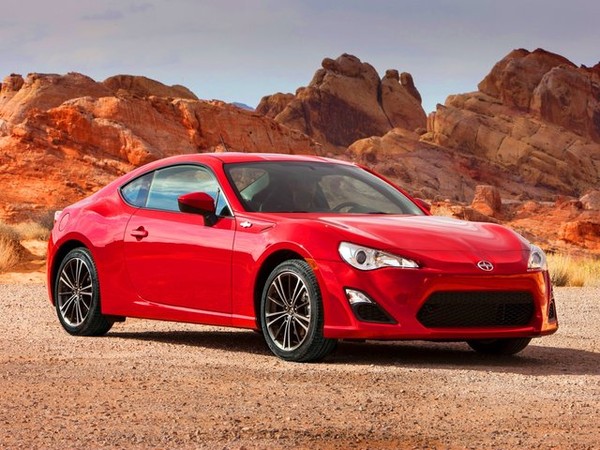 ����������� ���� �� Scion FR-S (����� ��-�) � �������