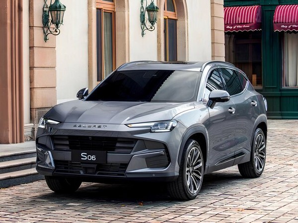 ����������� ���� �� Soueast S06 (������� �06) � �������