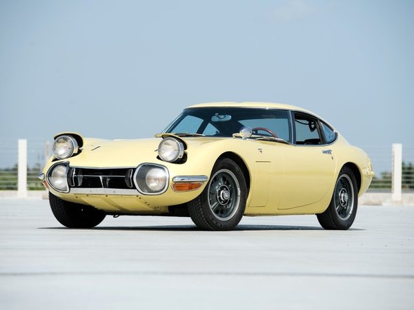 ����������� ���� �� Toyota 2000GT (������ 2000��) � �������