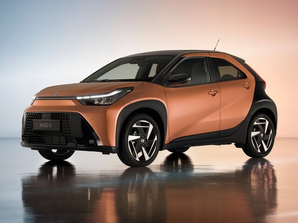 ����������� ���� �� Toyota Aygo X (������ ���� �) � �������