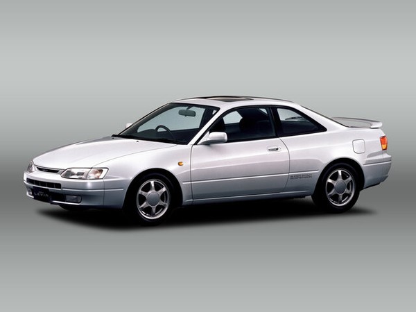 ����������� ���� �� Toyota Corolla Levin (������ ������� �����) � �������