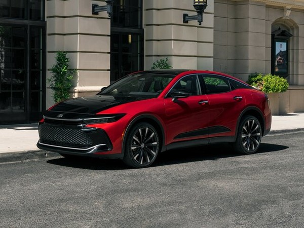 ����������� ���� �� Toyota Crown (������ �����) � �������