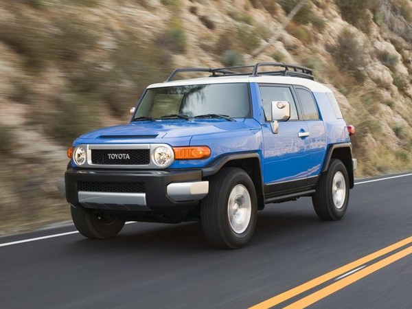 ����������� ���� �� Toyota FJ Cruiser (������ FJ ������) � �������
