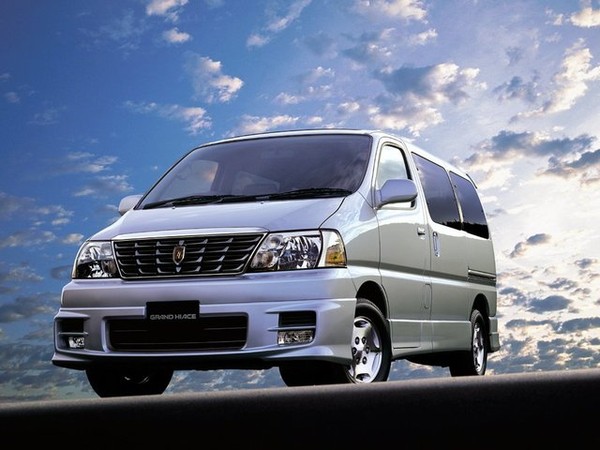 ����������� ���� �� Toyota Grand HiAce (������ ����� ����) � �������